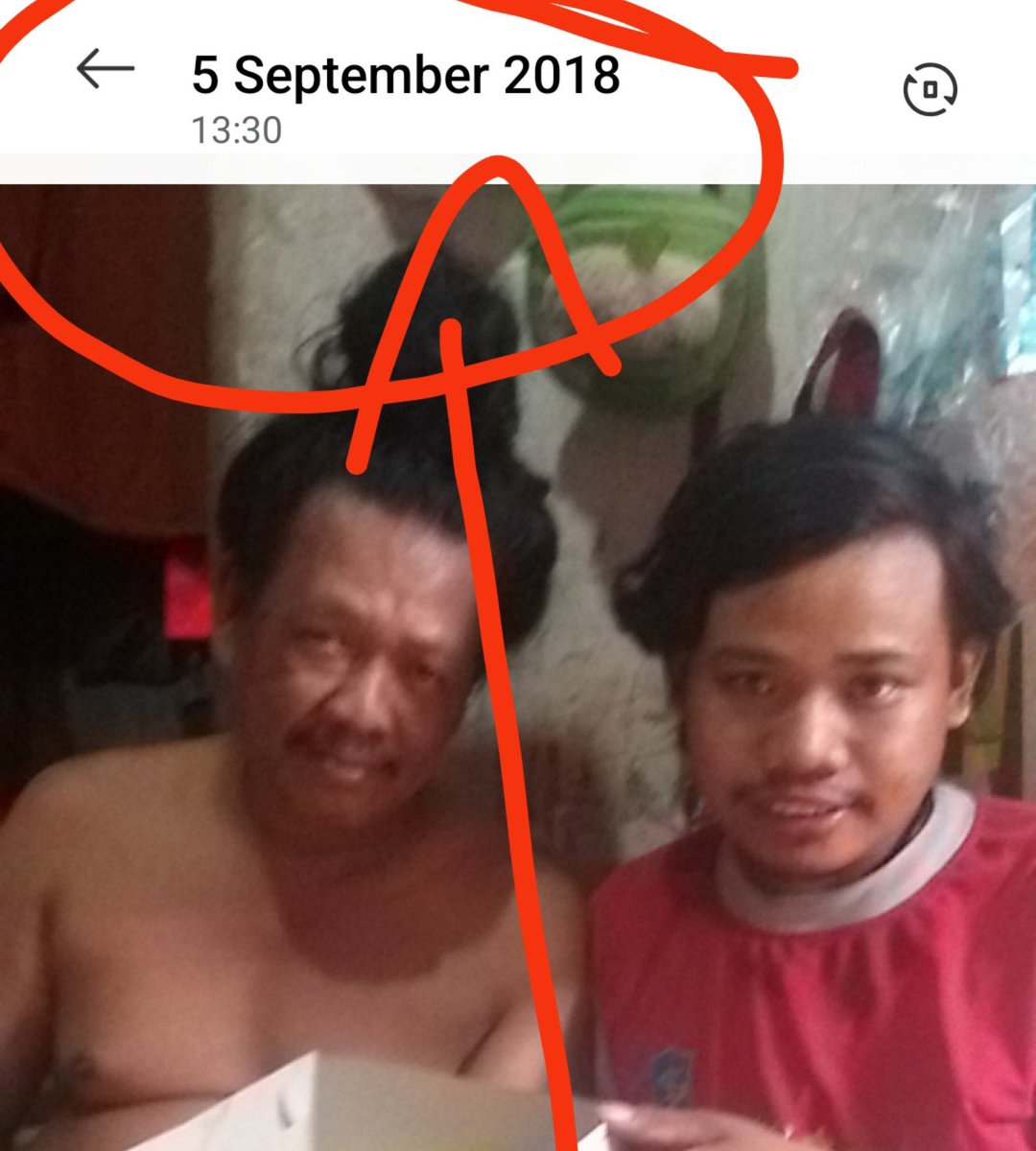 imasputra12's tweet photo. Happy birthday ayahku tgl 5 september 2018 ( umur 53 )
Aku kangen ayah 🥺
Sudah meninggal ayah 2023 (58) 🕊️🪦
Ayah becak jalan jalan 😔
Allah ya
#rezeki #bisu #tuli #ayah #becak https://t.co/mhiN1Jz1L7