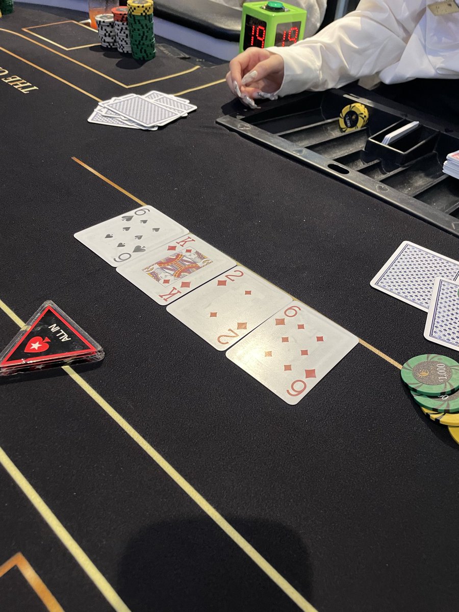 Mu_poker's tweet photo. 今日は62で勝つ
#クラウン赤羽 https://t.co/KscfPTwkBJ