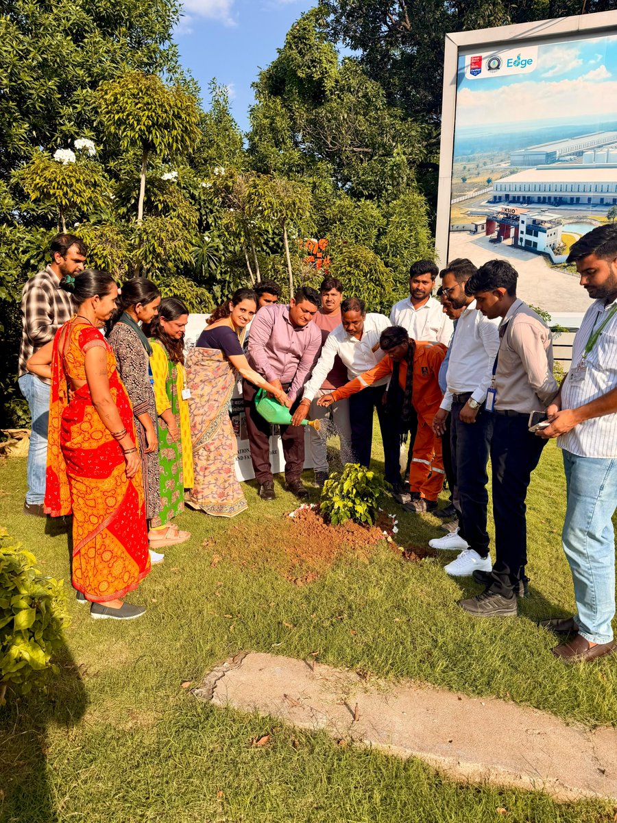 aphonagpur's tweet photo. 🌱 Ek Ped Maa Ke Naam 🌱
APHO Nagpur conducted a Tree Plantation Drive under the Swachhata Hi Seva 2026 campaign, reaffirming our commitment towards a cleaner, greener and healthier environment. 🌿
#EkPedMaaKeNaam #SwachhataHiSeva2026 #SHS2026 #TreePlantation https://t.co/YJWxdvhNPh