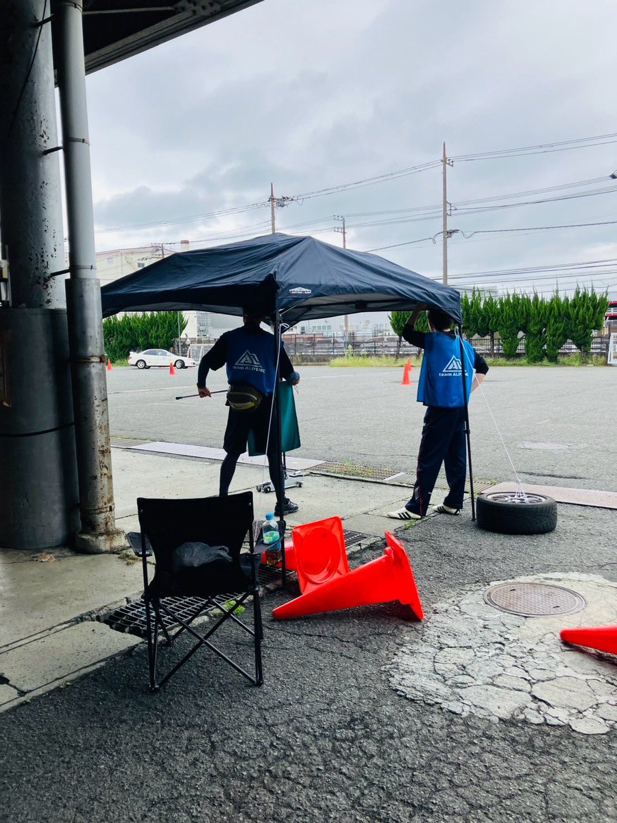 teamALPINE14001's tweet photo. 2026年9月27日
40年以上続いた平塚青果市場で最後の #ジムカーナ #練習会 でした。
参加者の皆様に事故や怪我なく運営できたこと、皆様からいただいた温かい拍手やお言葉に、チーム員一同心より感謝申し上げます。
#teamALPINE 次の練習会でまたお会いしましょう!! https://t.co/bwkfsaAMlF