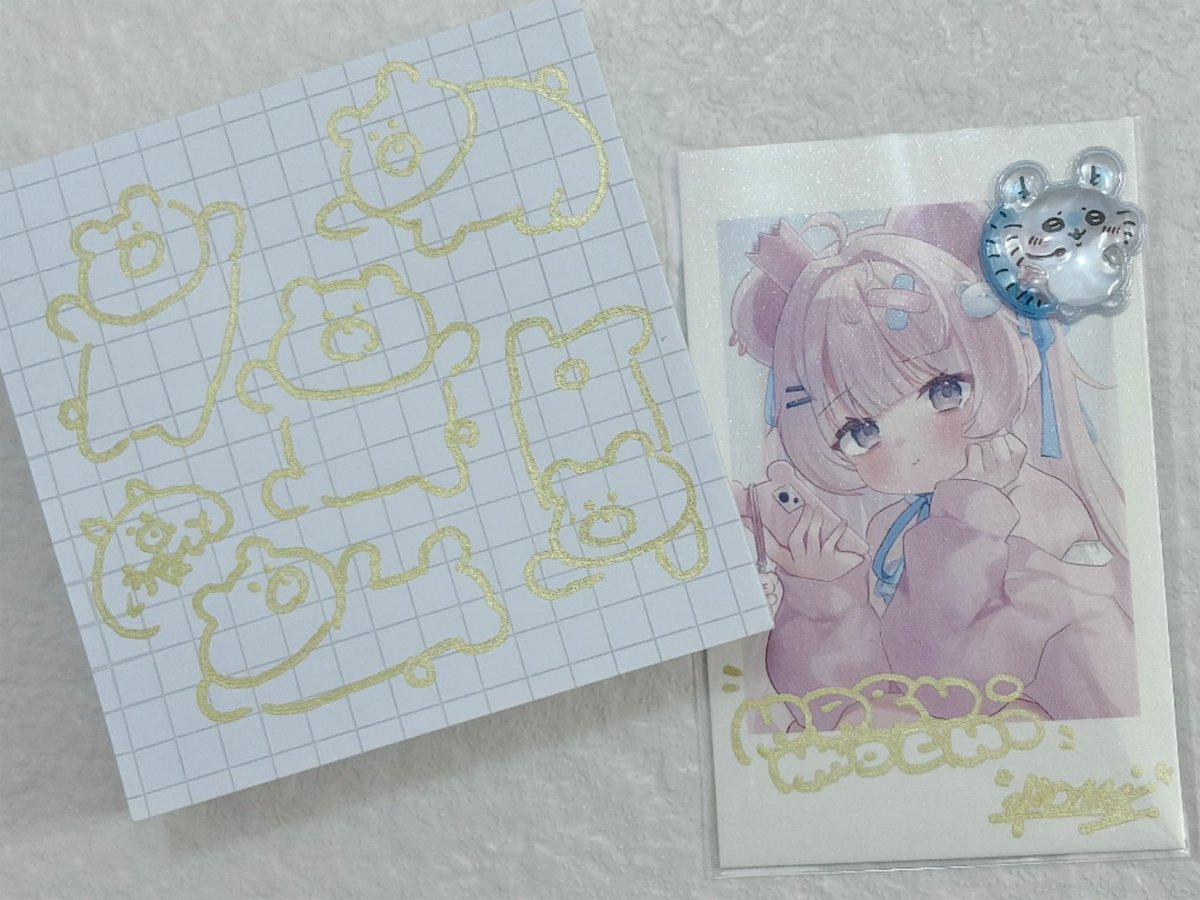 moti_moti_vrc's tweet photo. 出張版くりえいてぃ部3ありがとうございました…！！無事おうち帰れました～🏠
思ってた以上にたくさんの方に来ていただけてとても幸せでした！！✨️

用意が少なくグッズをお届けできなかった方もたくさんいて申し訳ないです😭
次は2倍くらい作るのでよければまた遊びに来てくださると嬉しいです～

～収穫と差し入れ（ありがとう♡）、フレンドにわがまま言って書いてもらった宝と頂いた可愛いシールのお写真を添えて〜