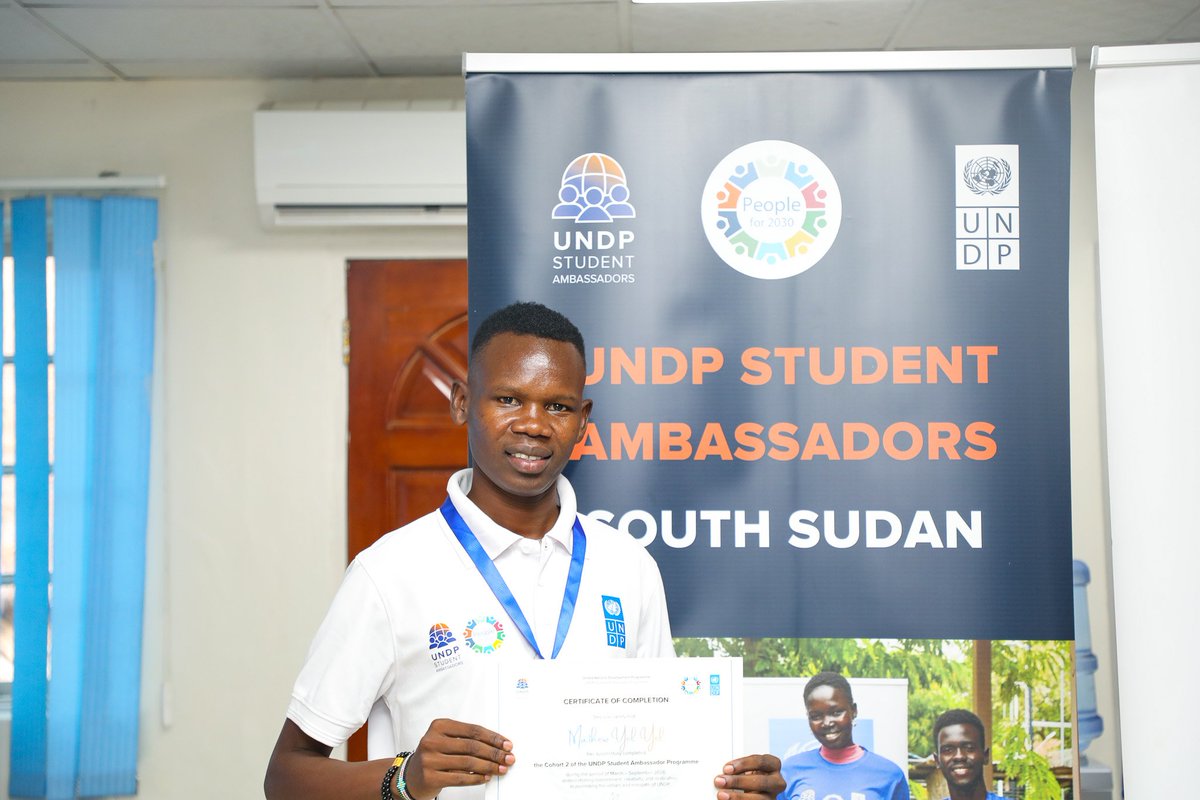 mathewyelyel's tweet photo. 🎓 Officially completed Cohort 2 of the UNDP Student Ambassador Programme in South Sudan!

Grateful for the months of learning, engagement, connections and experiences and proud to graduate alongside 12 other young leaders.
One chapter completed. On to the next!
#UNDP #SouthSudan https://t.co/T4TdolmvxW