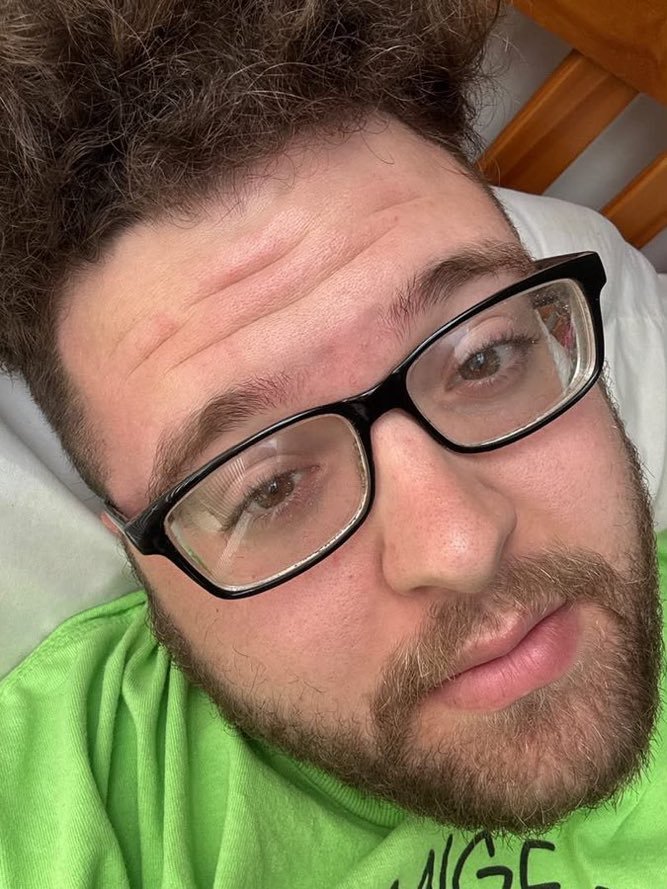 EdwardSparkleJR's tweet photo. Take all my money please 
I’m weak 

Let me pay you for existing https://t.co/M7an4IY17t