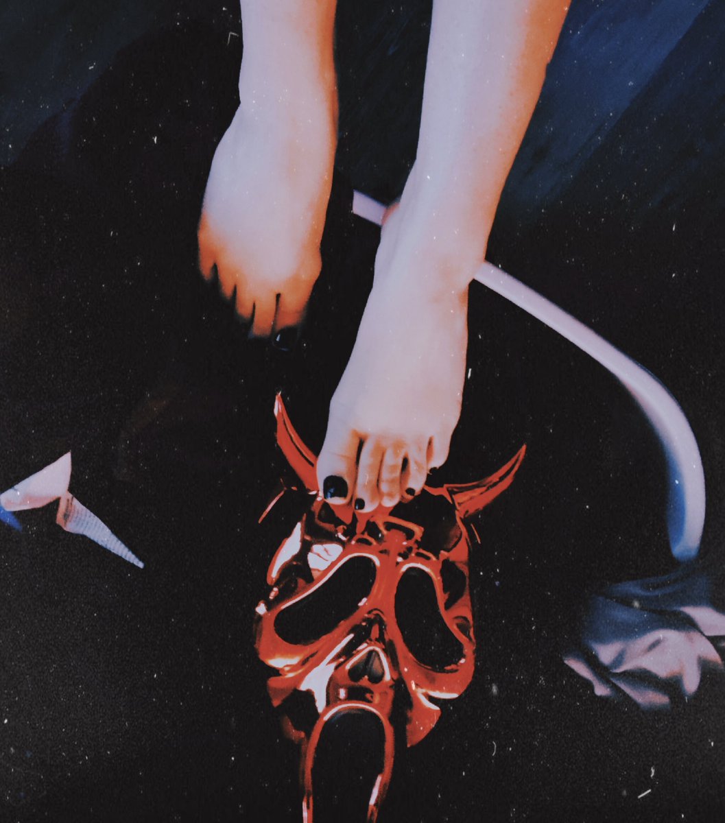Eternal__Goth's tweet photo. #Feet #Gothic #Ghostface #Scream #Maskink #Kink #Horror https://t.co/y8WMPy2xkZ