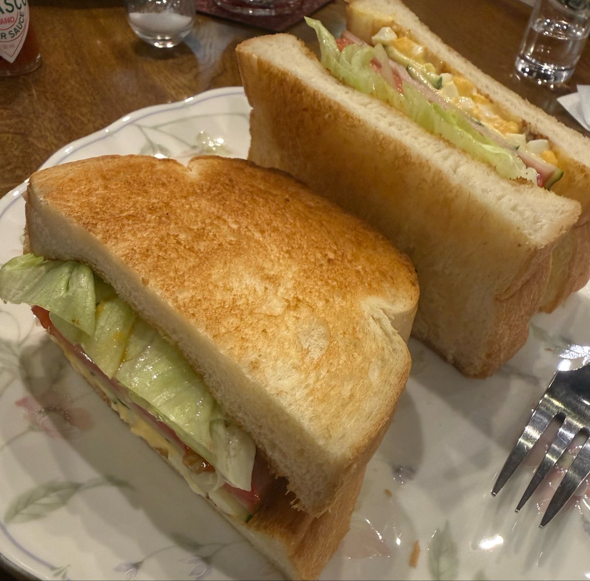 _me703_'s tweet photo. そういえばこの前れんが行った時、マスターとしこぴの話したヨ https://t.co/RAC8FytV2E