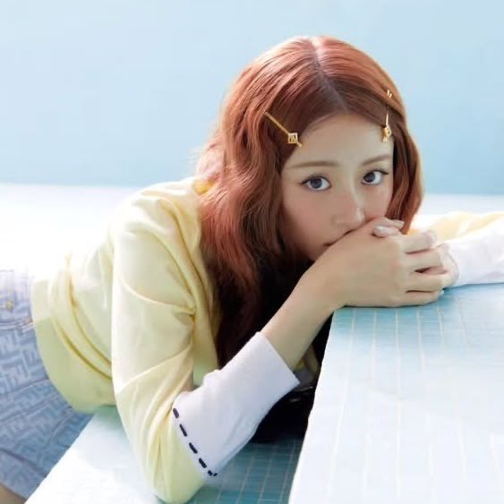 annziixo's tweet photo. i got yellow 💛 reply and i’ll give you a color to assign to your faves! https://t.co/5CU0kjtu4z