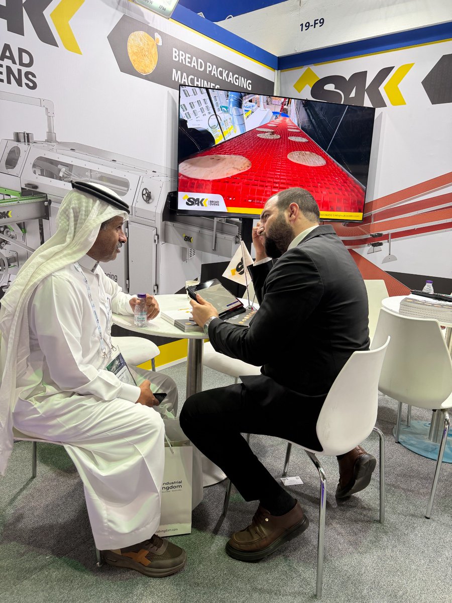 SakkOvens's tweet photo. #SaudiFoodManufacturing
من فعاليات اليوم الأول لمعرض Saudifood Manufacturing 2026
في المملكة العربية السعودية - مدينة جدة #KSA #Jeddah
من 27/09/2026 إلى 29/09/2026
إسم القاعة Jeddah Superdome
رقم الستاند /19-F9/
نتطلع قُدُماً للقائكم على خير إن شاء الله https://t.co/1JjT9qszx1