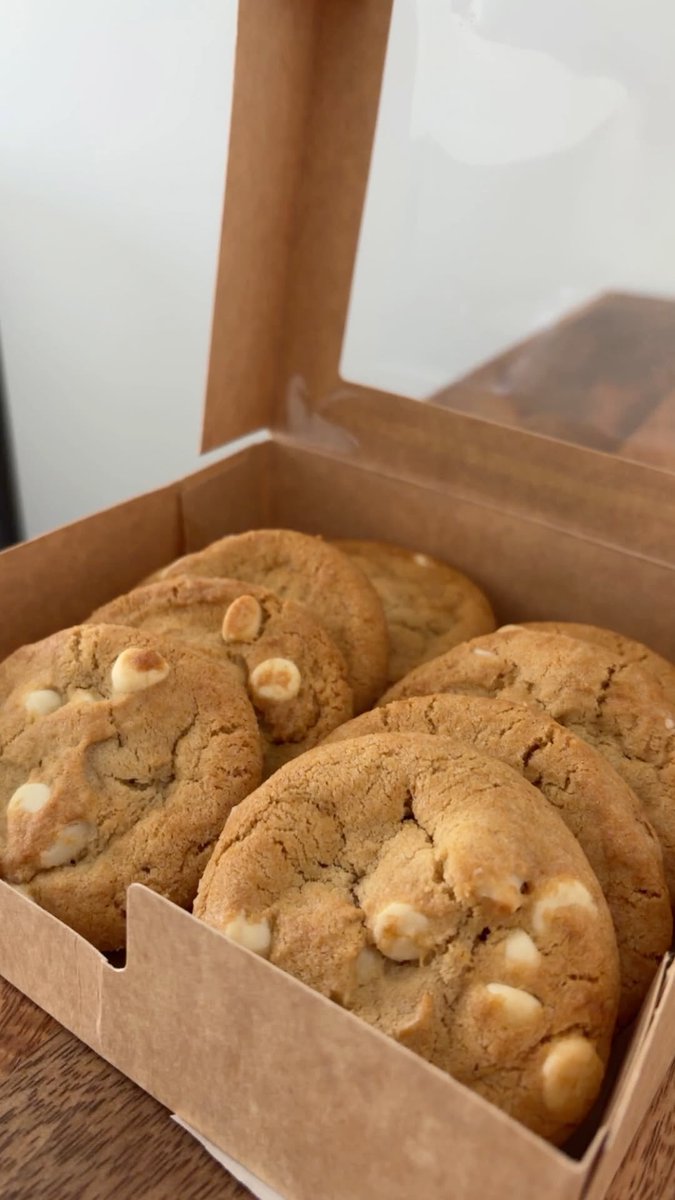 bossbabejass's tweet photo. Macadamia Nut Cookies 😍 https://t.co/dcy3sdM5ML