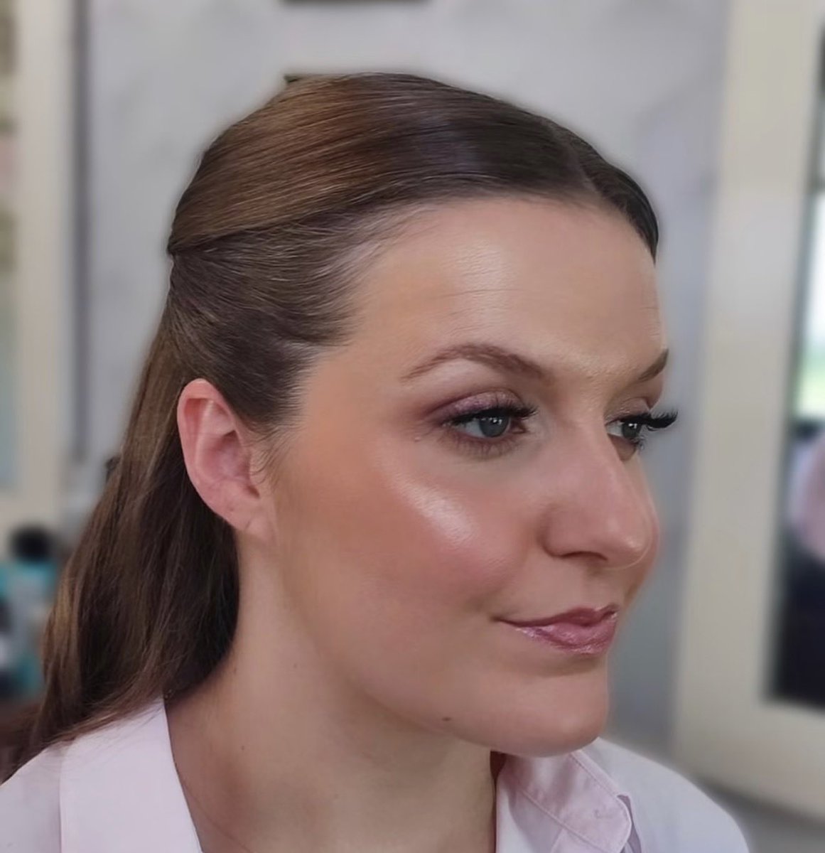 voevolution's tweet photo. A beautiful bridesmaid glow-up in our Beauty Truck! 💕 Hair, makeup &amp; good vibes as we get you wedding-ready! 👰‍♀️💄 https://t.co/poxqSmByF1