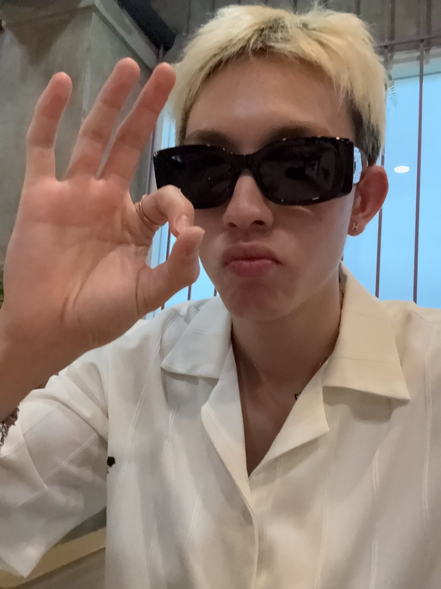 AY_OngleeSNS's tweet photo. IG Update

📁 : onglee.proxie
🗓 : 28 SEP 2026
📝 : Missin' the old days
🔗 : https://t.co/4xQuAhgjDt

#OngleeIGUpdate 
#PROXIEOnglee #PROXIEth https://t.co/pw6ccORJAv