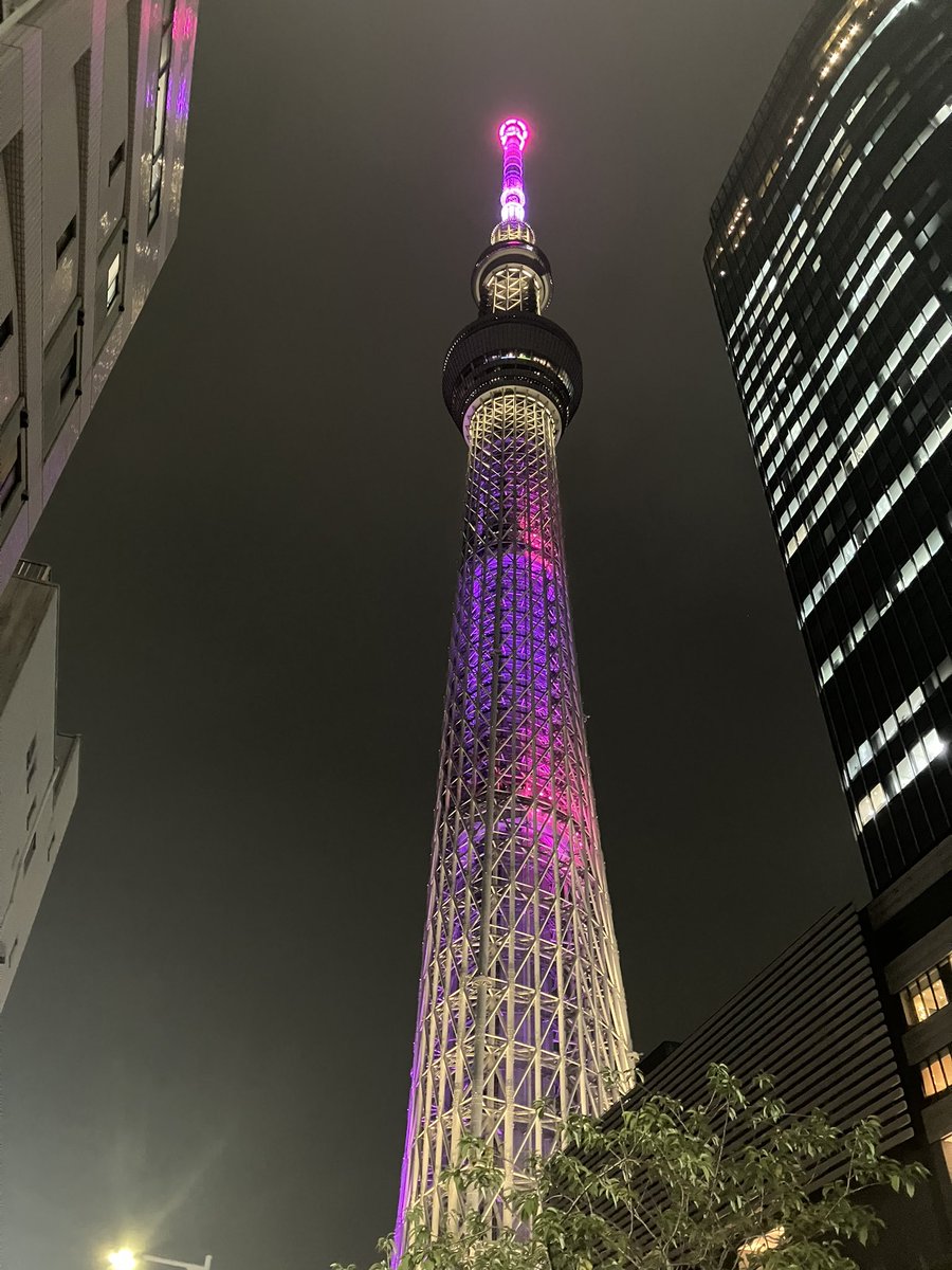 nagiumi's tweet photo. 友達の娘とその彼氏にいい場所に連れてく！と言われ　連れてこられた場所 https://t.co/mdkV4YgMK8