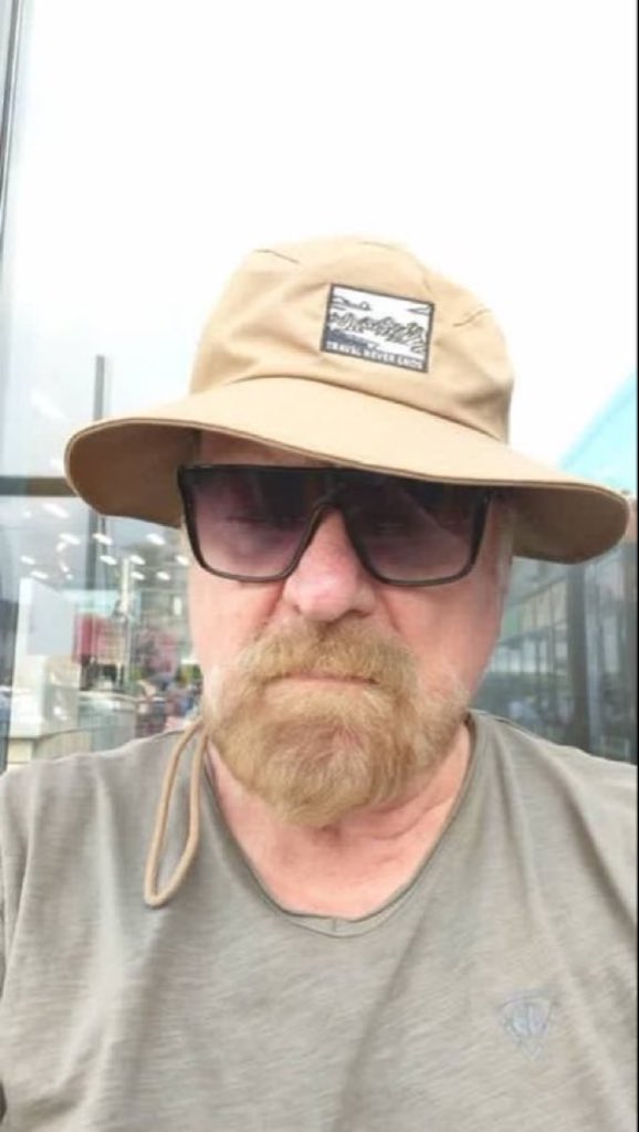 anon13555710's tweet photo. I need a girlfriend 
Can I DM you? https://t.co/gmhUqv3eM3