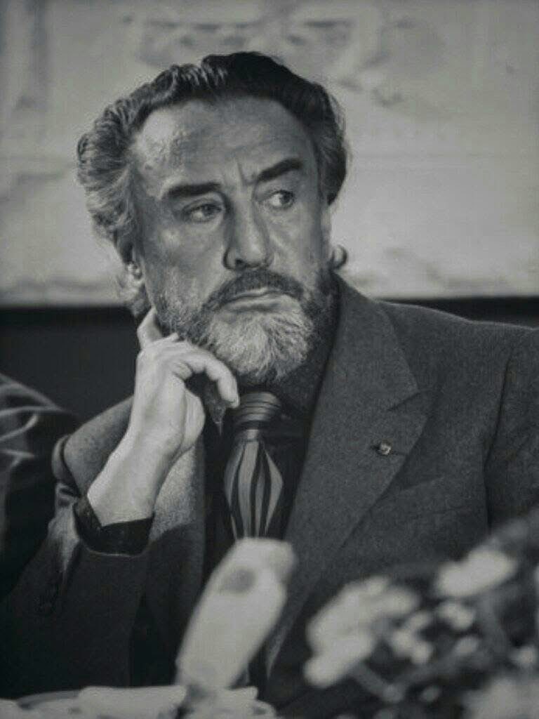 Paroles_auteurs's tweet photo. "Le sommeil du juste. Je crois que c'est les injustes qui dorment le mieux, parce qu'ils s'en foutent, alors que les justes ne peuvent pas fermer l’œil et se font du mauvais sang pour tout."
Romain Gary https://t.co/mIQljKmYXa