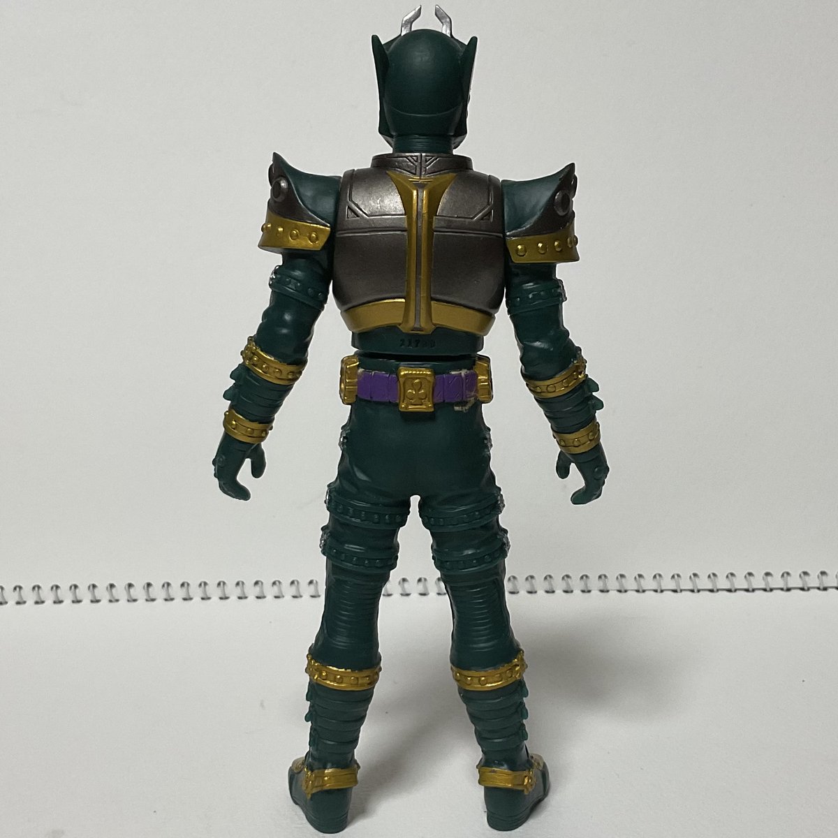 Yu_kaijuland's tweet photo. この当時のソフビの彩色と���形は今の真骨彫製法にも匹敵するほど（言い過ぎ？）
レンゲル自体の配色もあってかなりゴージャス✨ https://t.co/3cY5QFIKVi