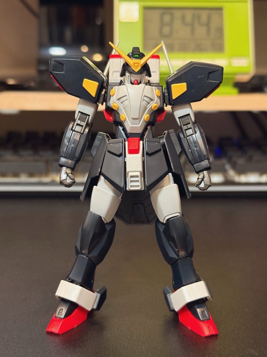 gunvessels's tweet photo. ガンダムシュピーゲル
10年前くらいにMG組んだ時からHG��しかったけど、念願叶ったりって感じ
追加武装はないけど、ハンドパーツ11コとアホの巻物あるから結構ボリュームある
シュツルム・ウント・ドランクはアホ
#ガンプラ https://t.co/NE8s64dPYs