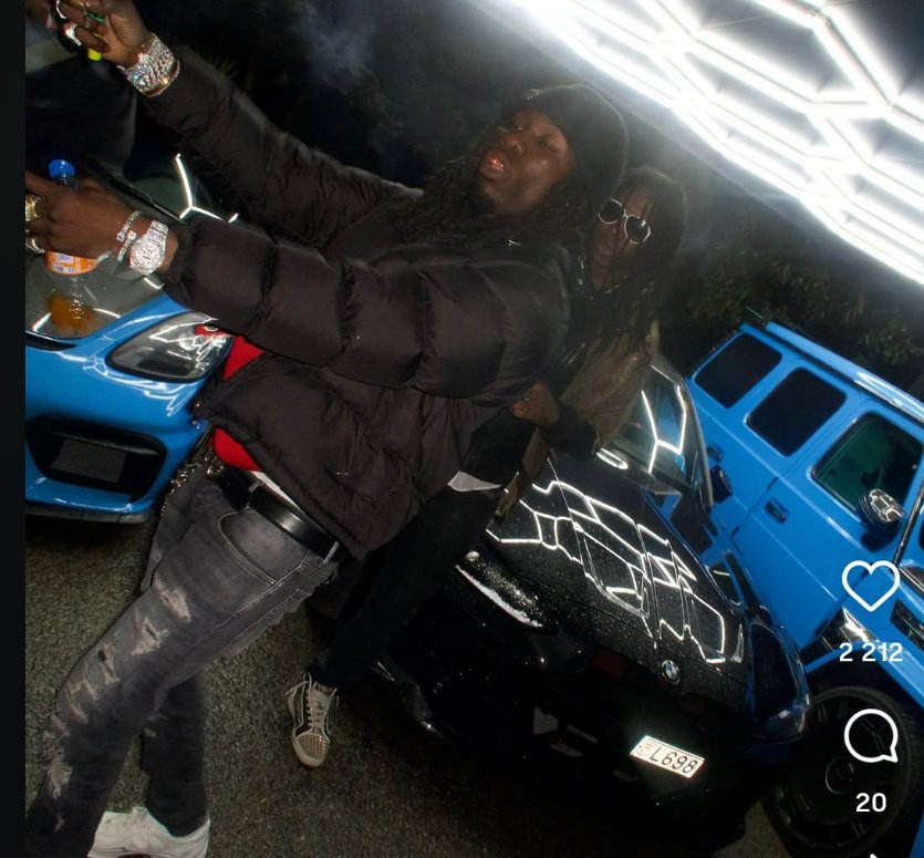 sypri_1's tweet photo. Mdr le très probable feat Jeune Morty Gazo s'est a priori tourné chez le très extrême droitard MC Pao https://t.co/cSxob7Nixf