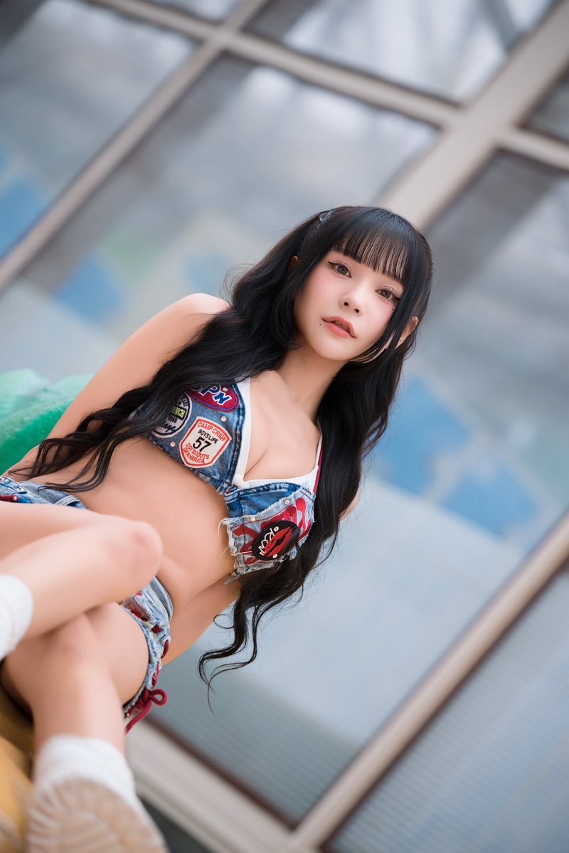 emiri_baby_in's tweet photo. 💖明日は #近代麻雀水着祭2026 
　　　　　　　in 東京サマーランド💖

📸えみり情報📸
Dグループ
1部11:05〜12:15 野外2▶︎野外8▶︎チェキ
2部 13:45〜14:55 野外6▶︎室内11▶︎チェキ
3部16:25〜17:35 野外3▶︎室内9▶︎チェキ
(3パターンかなり七変化します👙)

撮影きてくれた方に、えみり名刺お配りします👶🏻🎀
(チェキ撮影きてくれた人にはデザイン別もプレゼント💝)

❤︎女性入場無料👧🏻💖(ｱﾂﾏﾚー!!)
❤︎スマホ撮影⭕️

2度目のキンマー！♡
奇跡のショットたくさん生み出しにきて欲しいです📸❤️‍🔥
爪痕残すぞ~！

撮ってくれた方はぜひお話ししたいので
記念のチェキ取りに来てくれたら
うれしいです♡

たのしもうね👶🏻💖
気をつけてきてね🏃🏻‍♂️💨