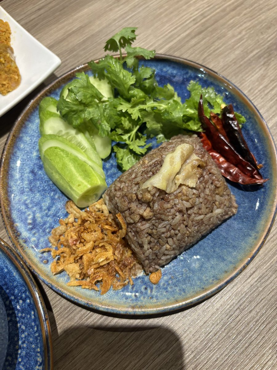Butterterbutbee's tweet photo. หารูปเก่าเจอละ น่ากินใช่มั้ยล้าาา สั่งได้เลยฮะร้านเปิดอยู่ 

https://t.co/rYLLgy7FRo https://t.co/NvGcAU51L2