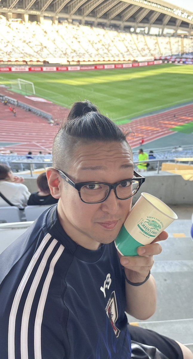 _ame_no_'s tweet photo. 凄い短いスパンで宮城に帰郷した男が遂にノスタルジックに勤しむ！！？？？

昨日時間間違えて一瞬公開してしまいましたが、今週も是非是非！！！！！！

雨ニモマケズ！！【ラジオ】 #58『エモおじ仙台珍道中！！？？？』 https://t.co/G2Q41R6rtN @YouTubeより https://t.co/yNV55JXHYa