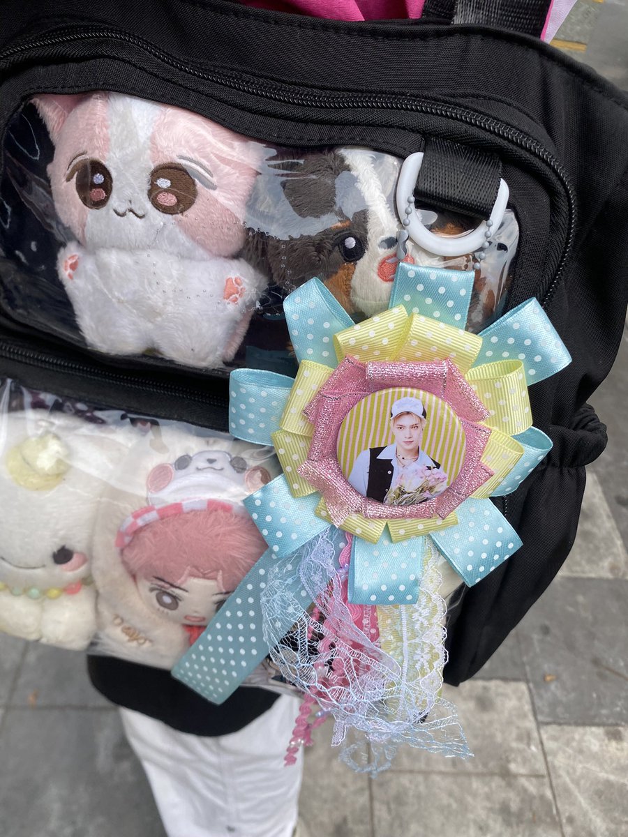 hengniproject's tweet photo. another hasil karya Hengni. JUJURRR amazed banget sama tangan para Hengni yang superrr kreatif. jadi gak sabar ketemu di event selanjutnya kita bakal crafting apa lagi yaa temen temennn? https://t.co/ZNzAnpIaZV