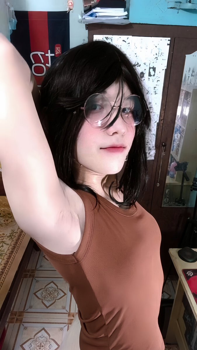 Mazu_Kunn's tweet photo. Tranh thủ hoi, còn sạch ngại gì không khoe hẹ hẹ 🐧🌚 #bot #femboy #gay #lgbt https://t.co/P1ECsgZpYC