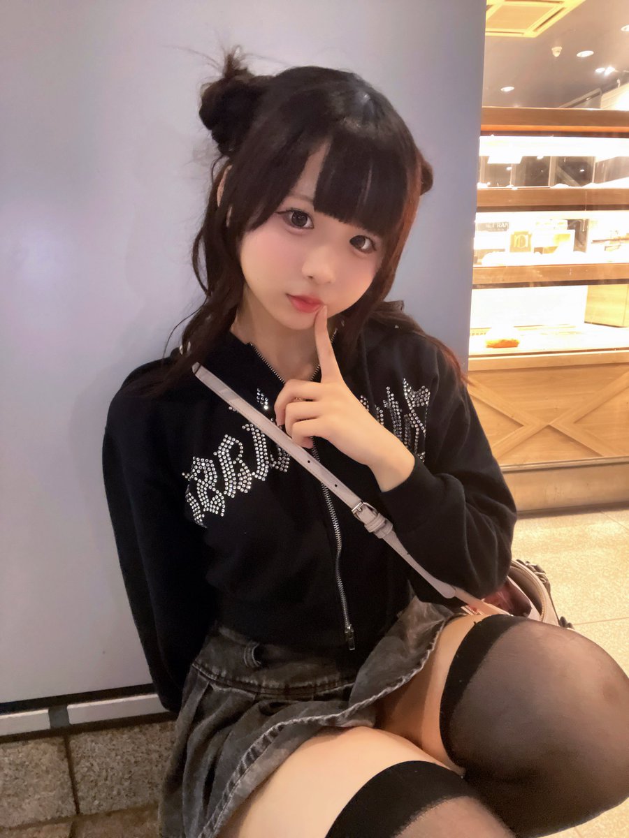 naana_lilri's tweet photo. 明日9/29 #近代麻雀水着祭2026 に出演する
リルリボンの最年少16さい！
薆乃なぁな(あいのなぁな)です︎🩷

明日いくよーの方ぜひ薆にきてください！
よろしくお願いします！ https://t.co/yRdbGoZtBw