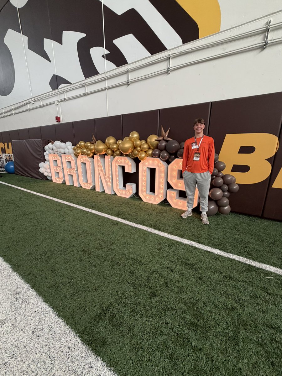 Clark_Roush76's tweet photo. Thankful for the opportunity to visit Western Michigan University this past Saturday. I truly appreciate the experience and the opportunity to learn more about the program. @pawlakjoe @ctoudle1 @WMU_Football @HuskieFB https://t.co/13XEvABIKp