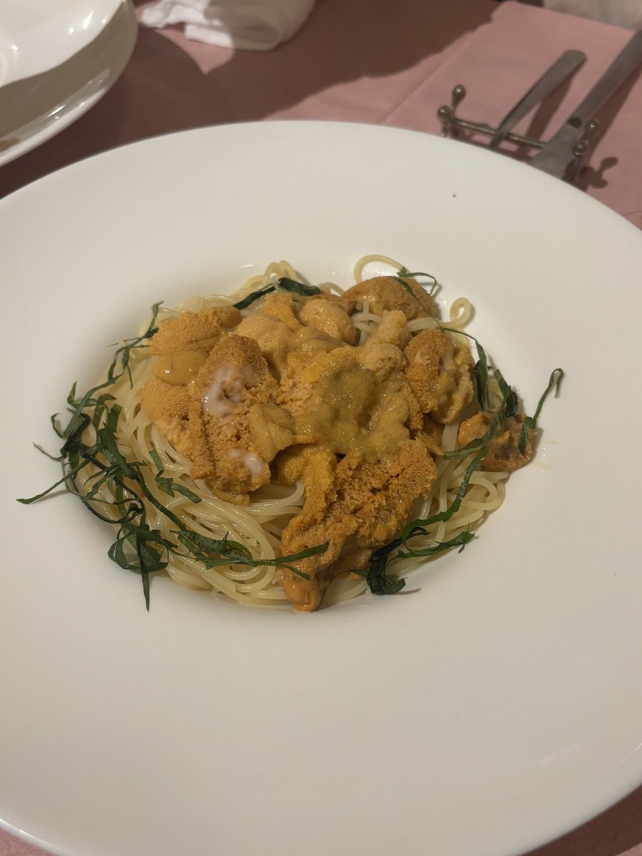 keiji__'s tweet photo. 嫁ちゃんの誕生日ということで、今シーズン最後のうにパスタ（うには多分サービスで多めにしてくれたかな
#lucci
#札幌のイタリアン https://t.co/jCukAPunCe