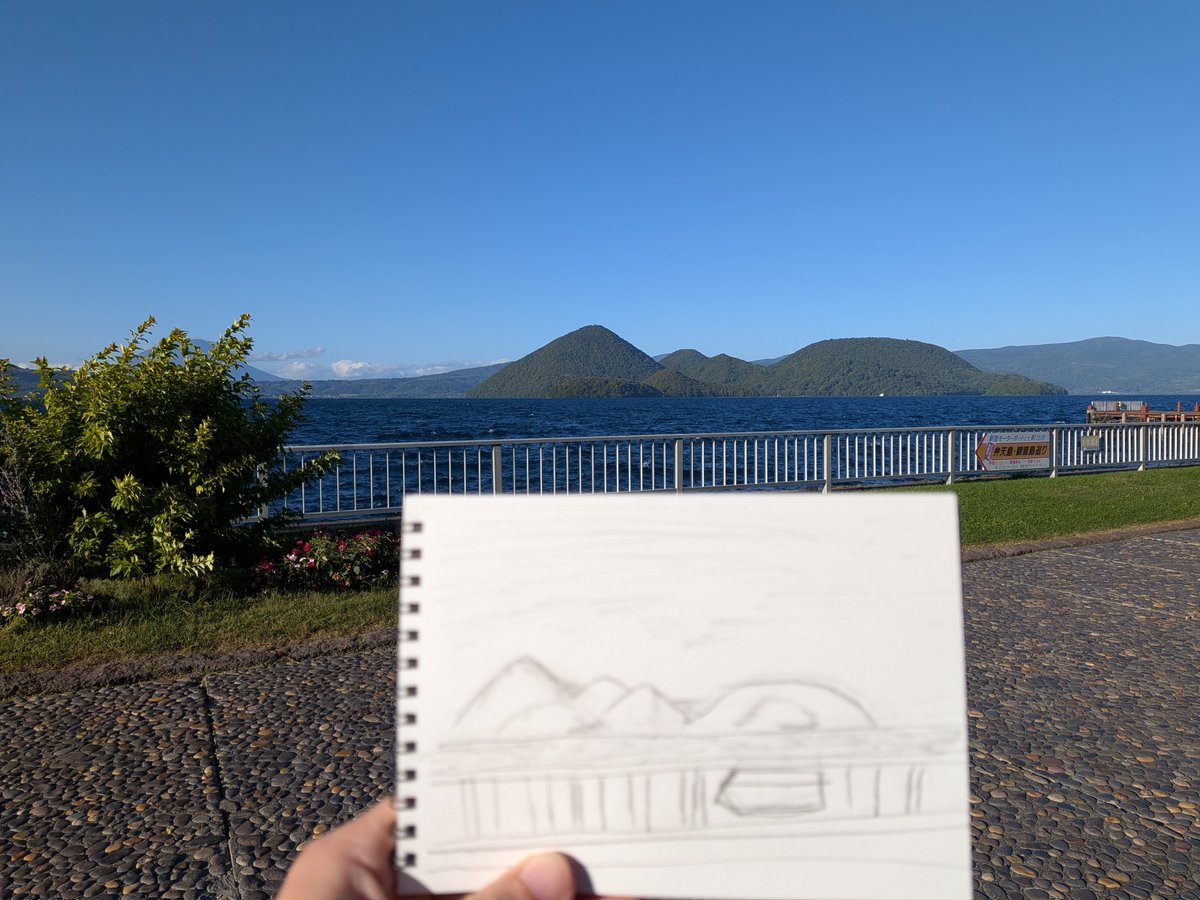 apapatti's tweet photo. 【実績解除】鉛筆デッサン

10分洞爺湖お絵かきチャレンジ

ムズい

山の細部の書き方マジでわかんない https://t.co/nOl0V7piBR