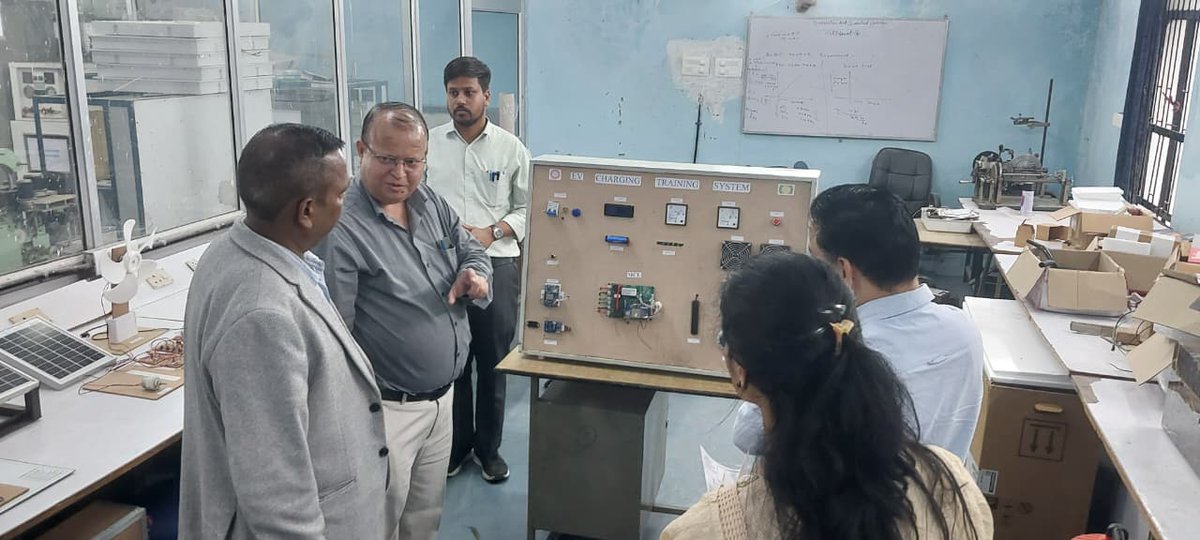 estc_ramnagar's tweet photo. 📷 Industrial Visit of Government Polytechnic Nainital at ESTC, Ramnagar
Electronics Service &amp; Training Centre (ESTC), Kaniya, Ramnagar, had the pleasure of welcoming the Principal and faculty members of Government Polytechnic Nainital for an industrial visit. https://t.co/s6JIQrOLvK
