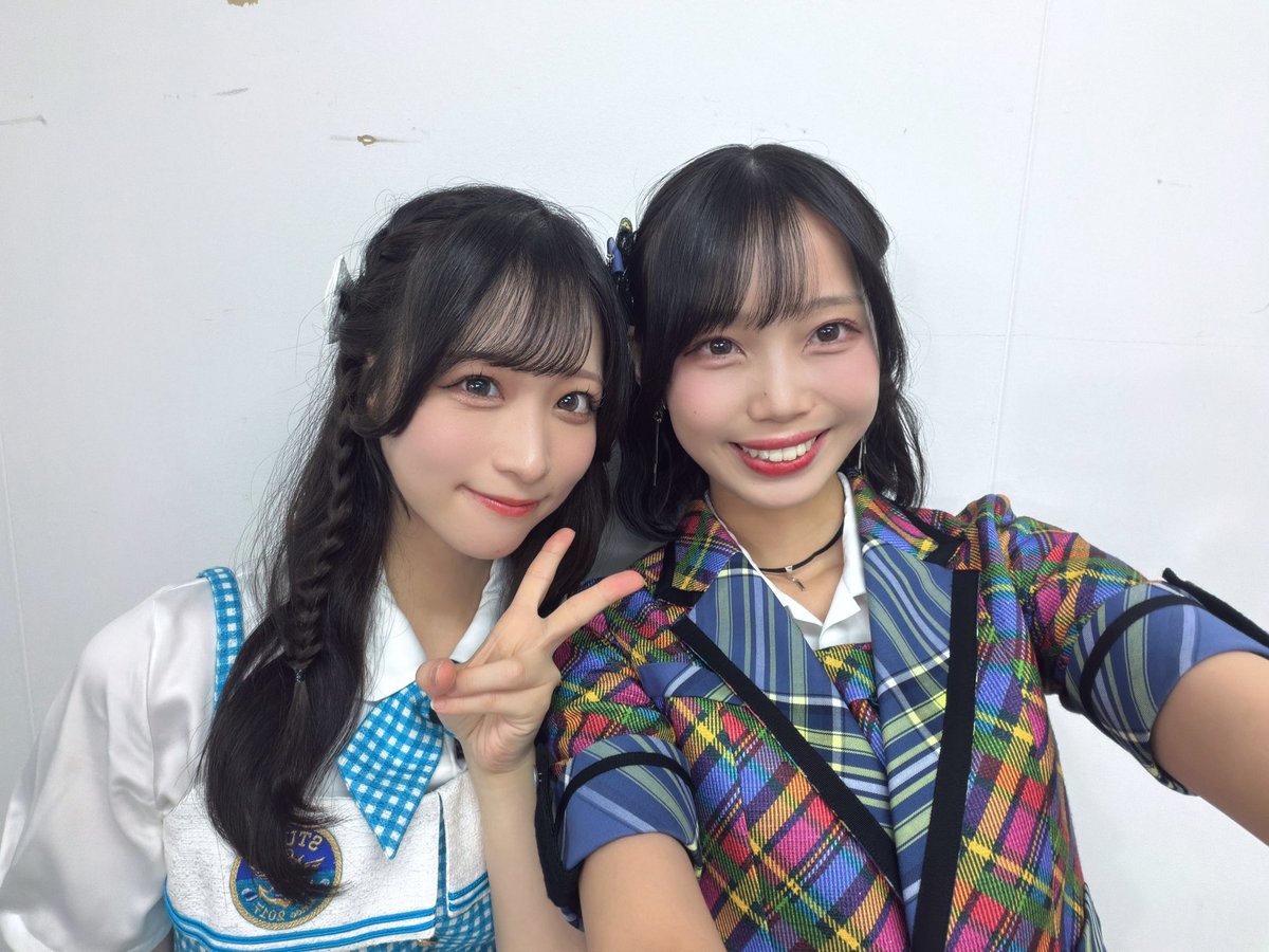 reia_hkt48's tweet photo. #STU48 ×  #HKT48 SPコラボ放送🎥
ご覧いただきありがとうございました☺️🤍

色々な企画やゲームをして、
この1日だけでいっぱい仲良くなれました🥰
沢山笑った😂✨

色々なスイーツを食べれたのも完全に私得でしたね🥹✨
アーカイブもありますので皆さんぜひ！！ https://t.co/iE9jNCUdcT