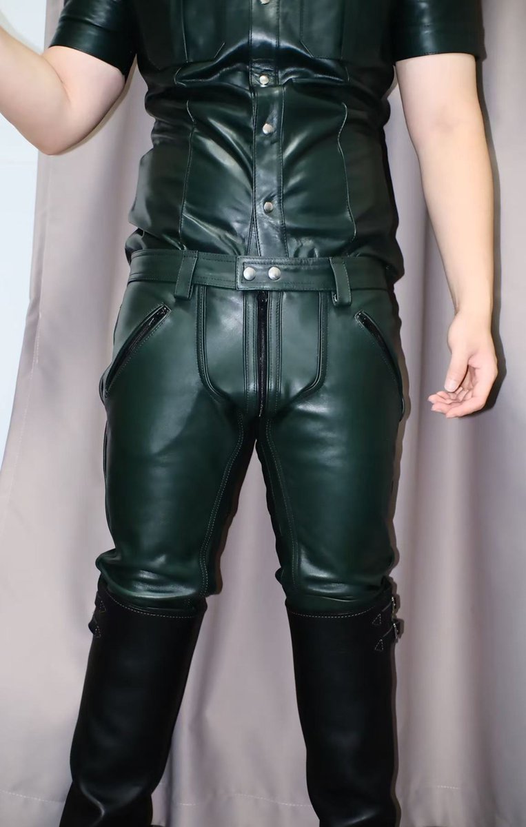 rubber_drone1's tweet photo. #leather  #皮革 https://t.co/7NC8lxvPQo