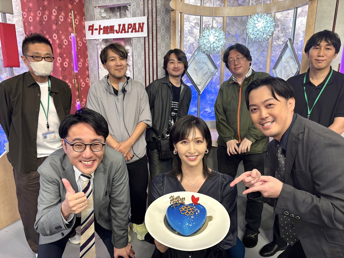 rurika_y's tweet photo. お祝いのメッセージ、プレゼントなどありがとうございます🎂✨

大なり小なり、誰にでも辛いこと
苦しいこともあると思いますが

この35年、笑って楽しく過ごすことができたのは

周りの方々、そして応援してくださっている���様のおかげだと
改めて感謝の気持ちでいっぱいです💐 https://t.co/Bs7ZGlB4q9