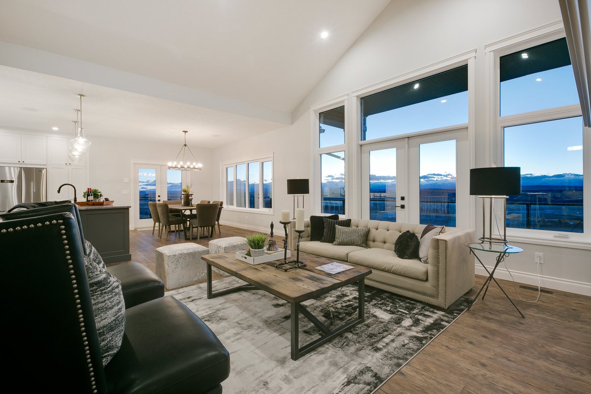 homebuilders21's tweet photo. Luxury lies in the details. Skilled custom home builders combine precision, quality finishes, thoughtful layouts, and elegant features to create sophisticated, comfortable, functional homes.
#CustomFinishing
#CustomHomes
#Calgaryhomebuilders https://t.co/9K6Lyxa0KW