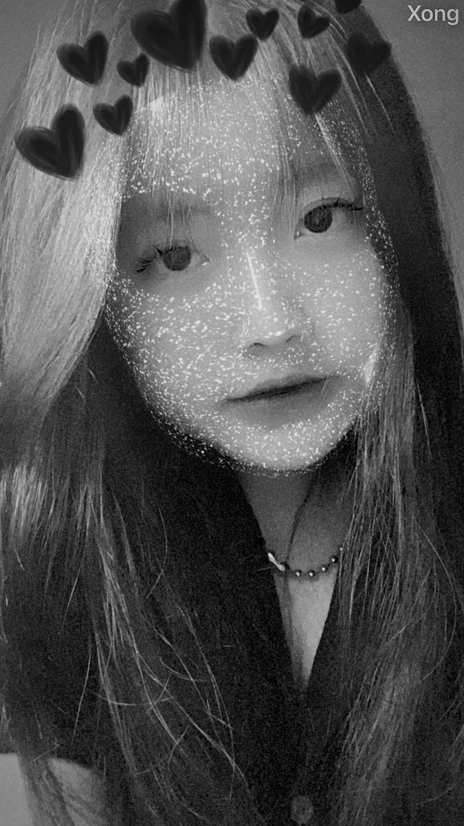 ValeriaConn78's tweet photo. 満たされない理由を探すのは、もうただの癖だね。空虚さの輪郭をなぞって遊んでるだけ。自分でも少し呆れるよ。 https://t.co/QxMhLMH5N2