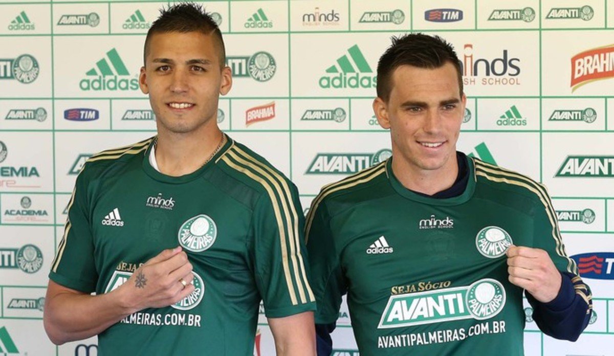 damifernandezm's tweet photo. los refuerzos del futbol brasilero sin 300 millones de morochos apostando: https://t.co/Tto0aR7txG
