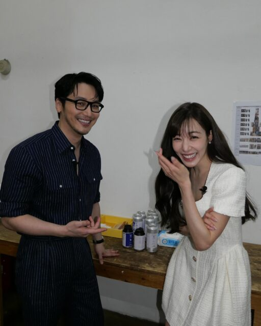 SoshiSpotify's tweet photo. Byun Yohan shared that Tiffany Young and him have officially held their wedding ceremony, attended solely by family members. 💕 https://t.co/ISlyrAoS2T