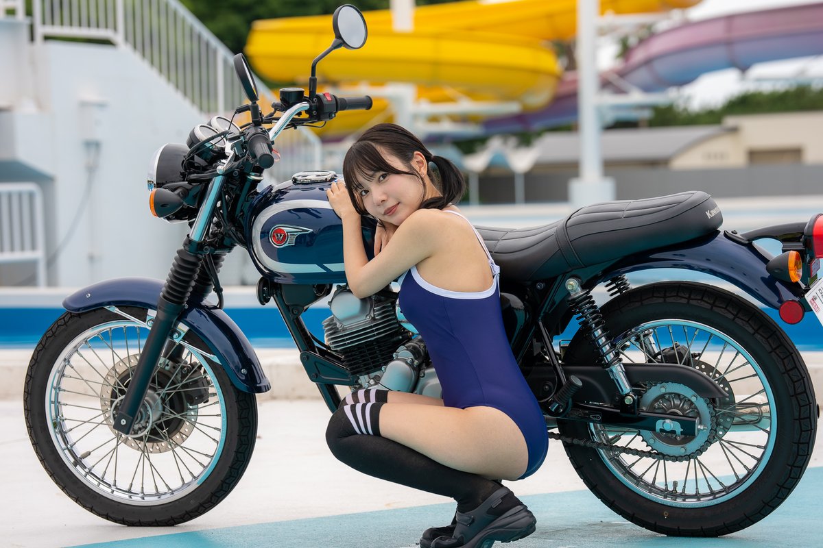 shoryo1016's tweet photo. 奥ゆいさん @okuyui515
スク水とKawasakiのW、最高の組み合わせでした！
バイク好きなので、この並びだけでテンション上がってました
#奥ゆい #いなプーフォトフェス2026 https://t.co/CU5fIbEuY4