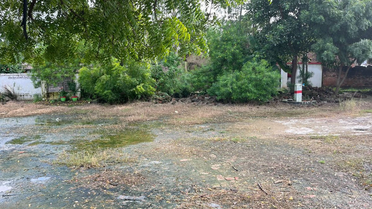 RTCAMETHI's tweet photo. स्वच्छता हि परं पुण्यं, स्वच्छता परमं तपः।
स्वच्छता परमं ज्ञानं, स्वच्छत्वे देवता स्थिता॥

अर्थ: स्वच्छता सबसे बड़ा पुण्य, सबसे बड़ा तप और सबसे बड़ा ज्ञान है। स्वच्छ और पवित्र स्थान पर ही देवताओं का वास होता है। https://t.co/n9vGOmT3Yu