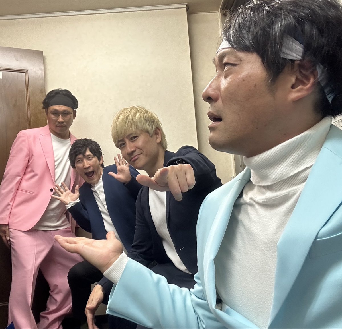 koukouz_aki's tweet photo. 「東京鉄工所」
来て頂いた方、感謝(土下座)

いつものメンバーに
ぐりんぴーすいて感激！🙈

今日の22時〜販売！
「高校ズの放課後トークvol.29」
https://t.co/B1cyrpZqGs

↑2026年最後の放課後トーク↑是非！

↓明日もびーちぶ！ネタ6本！是非！
「高校ズの放課後トークvol.27」
2150/2200 ¥500 https://t.co/Sz6gI4HSei