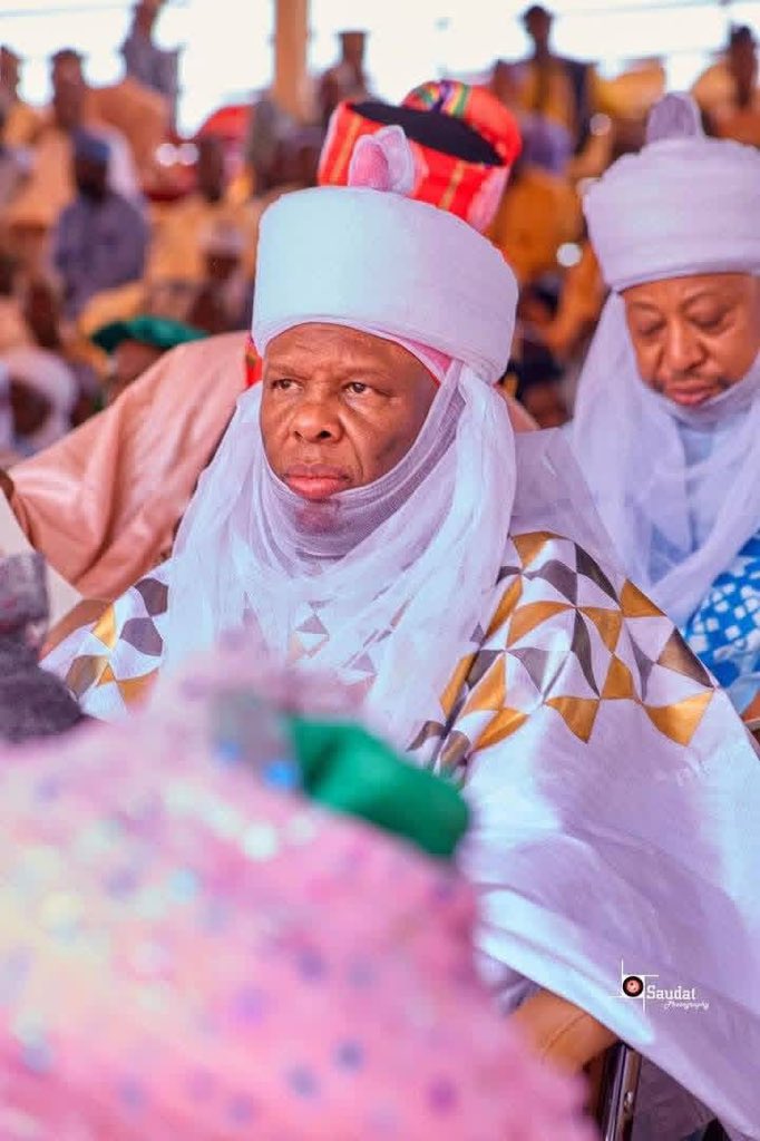 wvleed_kessiee's tweet photo. Kids today might not know who Aminu Babba Dan Agundi is, but ask your parents what it was like to go up against a no-nonsense and highly influential man. A man nobody wanted to pick a fight with. Ask your parents—they’ll tell you. 🫡🔥 https://t.co/CYdrrHDlC0