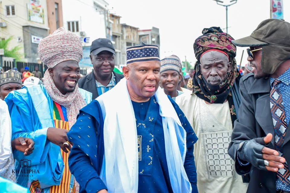 wvleed_kessiee's tweet photo. Kids today might not know who Aminu Babba Dan Agundi is, but ask your parents what it was like to go up against a no-nonsense and highly influential man. A man nobody wanted to pick a fight with. Ask your parents—they’ll tell you. 🫡🔥 https://t.co/CYdrrHDlC0