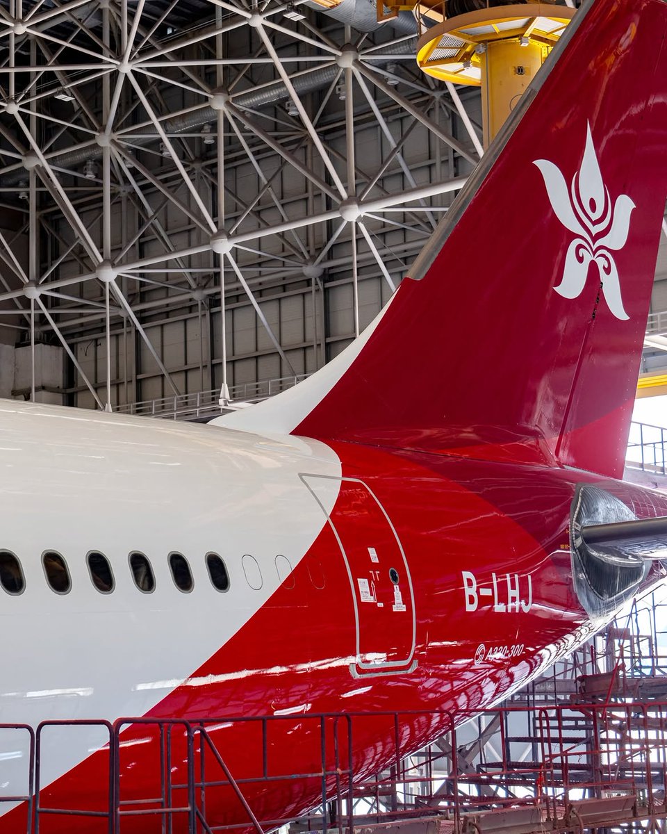 airwaysmagazine's tweet photo. 🔴 Hong Kong Airlines has introduced a new livery for its 20th anniversary, featuring an updated red-and-white design across an Airbus A330 and a large “Hong Kong Airlines” logo on the belly. The carrier was established in 2006 and operates an all-Airbus fleet. https://t.co/BlUsUwQEFi
