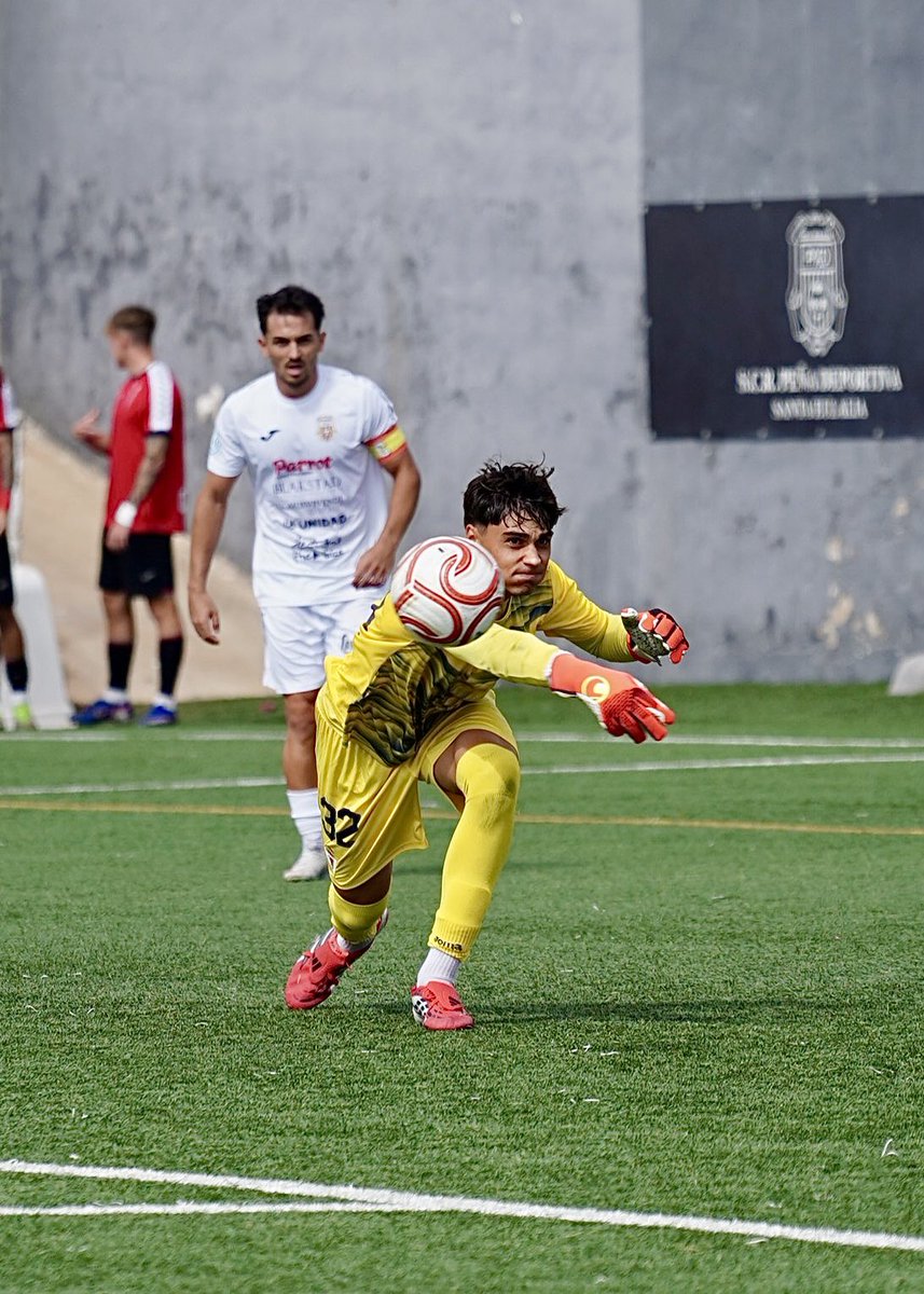 canteragrana's tweet photo. 🆕 𝗠𝗮𝘂𝗿𝗶𝘇𝗶𝗼 𝗔𝘁𝗮𝘇 debuta con el Real Murcia Imperial 

🧤 El guardameta murciano dejó su portería a cero en la primera victoria del filial en Segunda Federación ante la @Penyadeportiva 

3️⃣ Tercer juvenil en jugar con el Imperial este curso 26/27 

🙌 ¡Enhorabuena! https://t.co/ahLVn58lh6