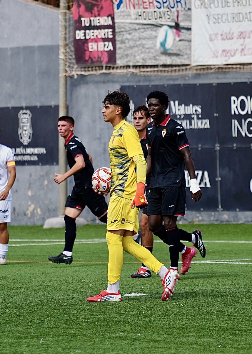 canteragrana's tweet photo. 🆕 𝗠𝗮𝘂𝗿𝗶𝘇𝗶𝗼 𝗔𝘁𝗮𝘇 debuta con el Real Murcia Imperial 

🧤 El guardameta murciano dejó su portería a cero en la primera victoria del filial en Segunda Federación ante la @Penyadeportiva 

3️⃣ Tercer juvenil en jugar con el Imperial este curso 26/27 

🙌 ¡Enhorabuena! https://t.co/ahLVn58lh6