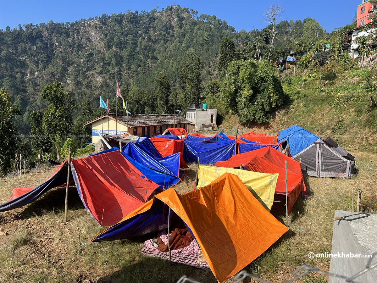 PrinceSajnani's tweet photo. A month after the Jajarkot landslide, 29 families are still living under tarpaulins, with rain forcing some into an unsafe school in #Nepal.
Homes remain at risk &amp; permanent resettlement is undecided.
How long will #BalenShah’s govt leave survivors in limbo?
@MumaRamKhanal https://t.co/BrQC9PD0us