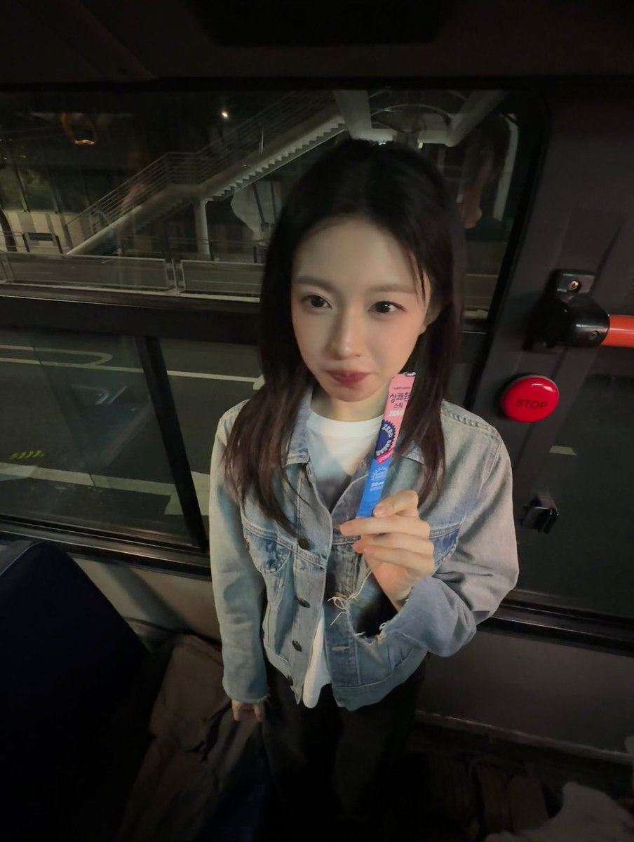 thejellyest's tweet photo. pov น้องแมวกินแมวเลียมาก ยัยคุณหนูน้องยุนจองกลัวพี่มีชีวิตอยู่ใช่มั้ย ฮือ น่ารักโว้ย 😭😭😭😭😭😭😭💗💖💕💞💗💝💘 https://t.co/2WPCKry0Es