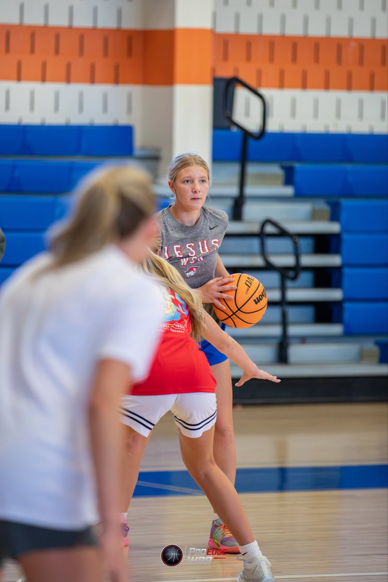 ProEdgeWBB's tweet photo. 9.27.26

𝖲𝗍𝖺𝗒 𝗍𝗁𝖾 𝖼𝗈𝗎𝗋𝗌𝖾. https://t.co/aYhVbWMJuy