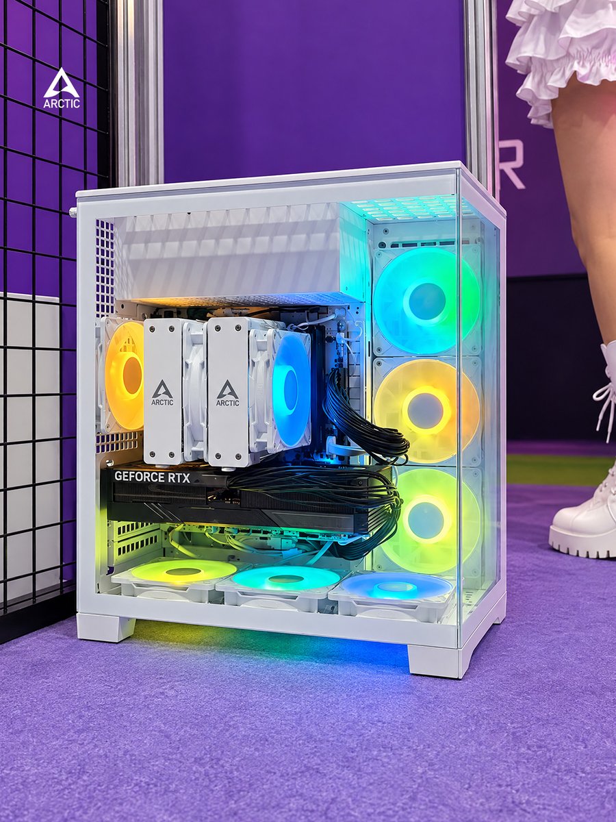 ARCTIChannel's tweet photo. Tokyo got the first look. You're next 👀

Xtender Mini was at #TGS2026 — here's a closer view of the case, plus a few visitors putting it through its paces 🎮

Coming soon, stay tuned ❄️🤫
-
#CooledByARCTIC #ARCTICCooling #TGS #TokyoGameShow https://t.co/dYBltFVnhz