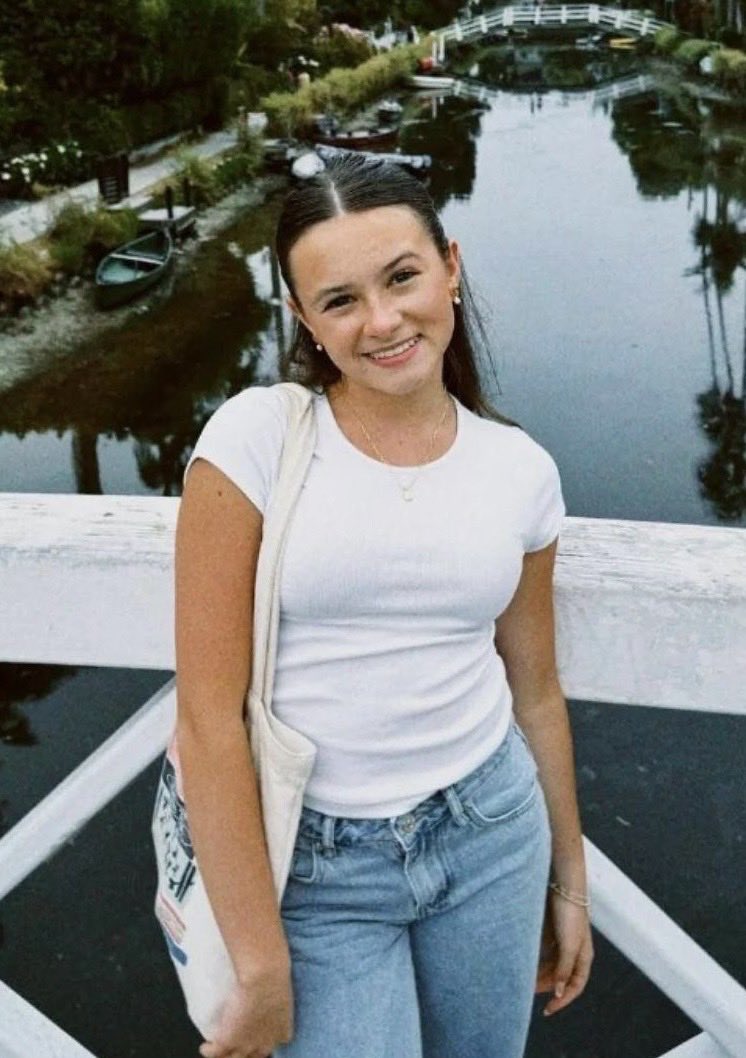 celebsluvrrr's tweet photo. Cailey🥵😍🥰 https://t.co/bsul8HjQcw